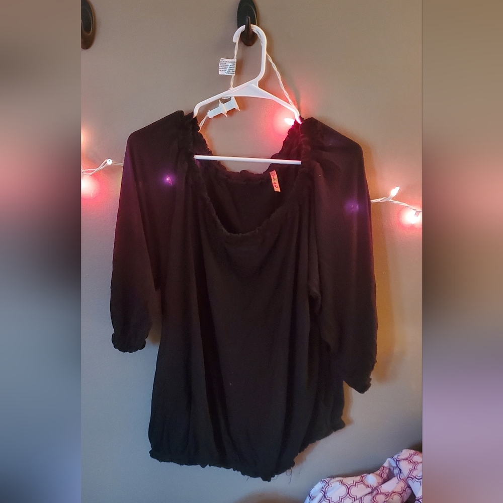 2X/3X Black Fresh of LA Blouse